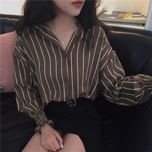 Load image into Gallery viewer, 2017 Autumn Spring Vintage Shirts Women Striped Slim Stand collar Women Casual Shirts Ladies Classic Style Shirts Female Loose